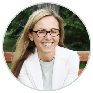 Featured Member: Dr. Annalee Coakley