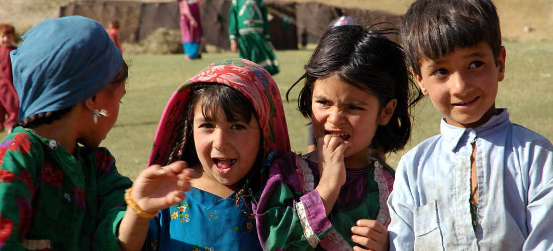 4 Afghan children